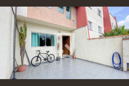 Casa de condomínio à venda com 150m², 3 quartos e 1 vagaGaragem