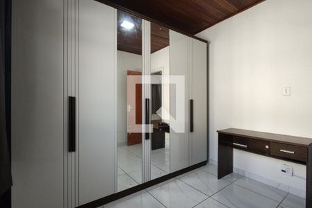 Casa para alugar com 45m², 2 quartos e sem vagaQuarto 2 - Armários