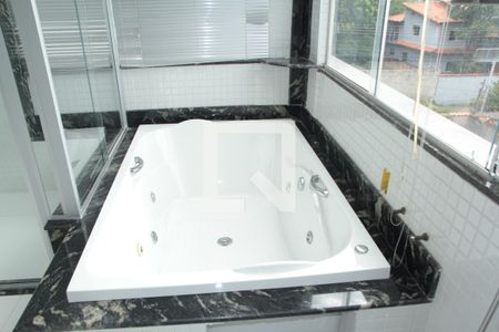 Apartamento para alugar com 180m², 4 quartos e 2 vagasBanheiro