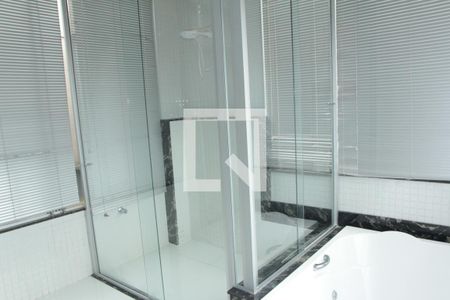 Apartamento para alugar com 180m², 4 quartos e 2 vagasBanheiro