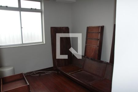 Apartamento para alugar com 180m², 4 quartos e 2 vagasQuarto 