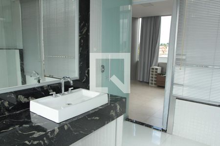Apartamento para alugar com 180m², 4 quartos e 2 vagasBanheiro