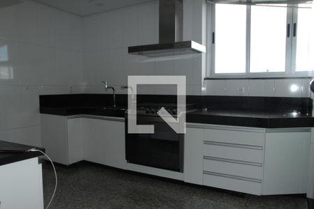 Apartamento para alugar com 180m², 4 quartos e 2 vagasCozinha 