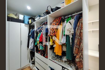 Apartamento à venda com 64m², 2 quartos e 1 vagaCloset da suíte