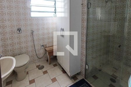 Casa à venda com 250m², 3 quartos e 2 vagasBanheiro