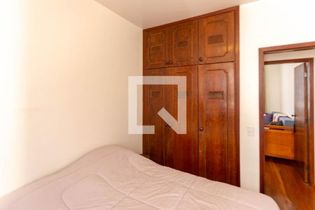 Quarto de apartamento para alugar com 2 quartos, 87m² em Gutierrez, Belo Horizonte