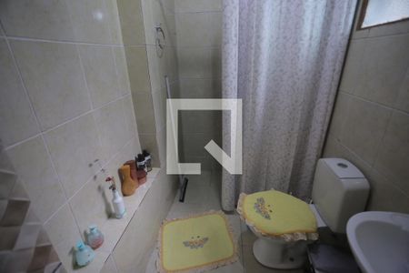 Banheiro Suite de casa para alugar com 2 quartos, 70m² em Átila de Paiva, Belo Horizonte