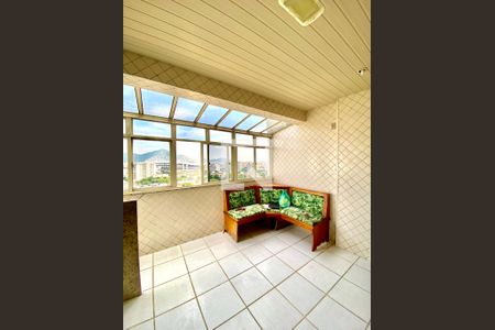 Apartamento à venda com 150m², 3 quartos e 1 vagaCozinha 