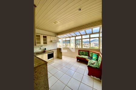 Apartamento à venda com 150m², 3 quartos e 1 vagaCozinha 