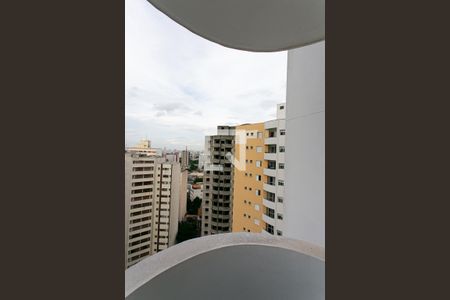 Varanda de kitnet/studio para alugar com 1 quarto, 27m² em Liberdade, São Paulo