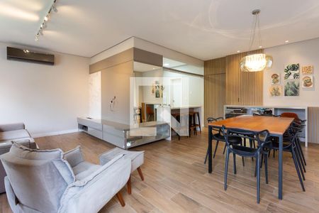 Sala de casa para alugar com 3 quartos, 180m² em Vila Ipiranga, Porto Alegre