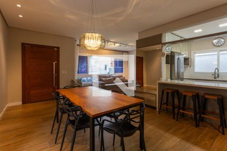 Sala de casa para alugar com 3 quartos, 180m² em Vila Ipiranga, Porto Alegre