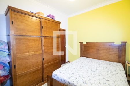 Casa à venda com 400m², 6 quartos e 5 vagas Casa à venda com 400m², 6 quartos e 5 vagasQuarto 2