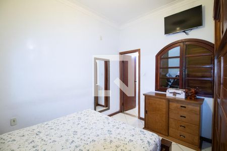 Casa à venda com 400m², 6 quartos e 5 vagas Casa à venda com 400m², 6 quartos e 5 vagasQuarto 2