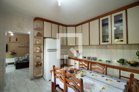 Casa à venda com 400m², 6 quartos e 5 vagas Casa à venda com 400m², 6 quartos e 5 vagasCozinha 2