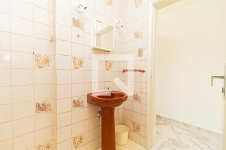 Banheiro de kitnet/studio para alugar com 1 quarto, 26m² em Bela Vista, São Paulo