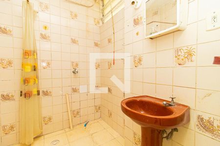 Banheiro de kitnet/studio para alugar com 1 quarto, 26m² em Bela Vista, São Paulo