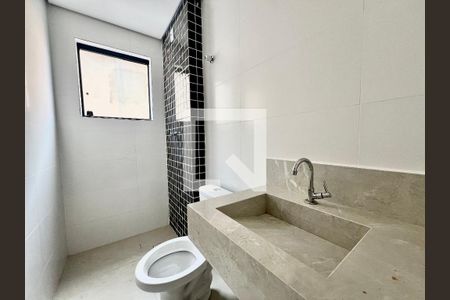 Banheiro Quarto 1 de apartamento à venda com 2 quartos, 67m² em Alvorada, Contagem
