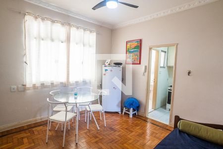 Sala de apartamento para alugar com 1 quarto, 32m² em Catete, Rio de Janeiro