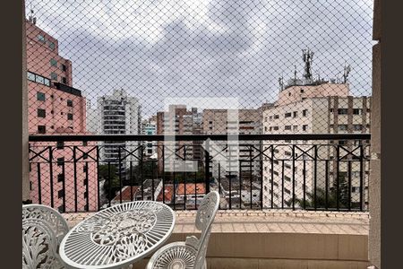 Varanda de apartamento à venda com 2 quartos, 60m² em Vila Nova Conceição, São Paulo