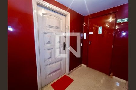 Apartamento à venda com 300m², 4 quartos e 4 vagas Apartamento à venda com 300m², 4 quartos e 4 vagasHall