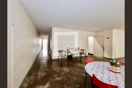 Apartamento à venda com 300m², 4 quartos e 4 vagas Apartamento à venda com 300m², 4 quartos e 4 vagasÁrea Comum - Playground