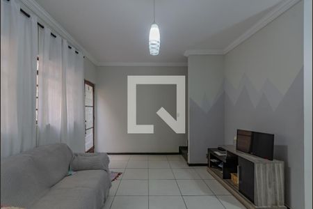 Sala de casa à venda com 4 quartos, 78m² em Dona Clara, Belo Horizonte