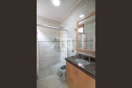 Casa à venda com 400m², 4 quartos e 4 vagas Casa à venda com 400m², 4 quartos e 4 vagasBanheiro