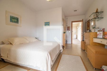 Casa à venda com 400m², 4 quartos e 4 vagas Casa à venda com 400m², 4 quartos e 4 vagasQuarto 3