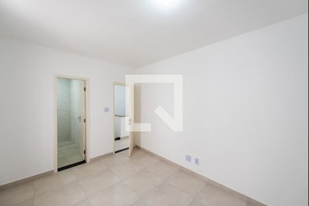 Casa para alugar com 100m², 3 quartos e 2 vagasSuíte 2