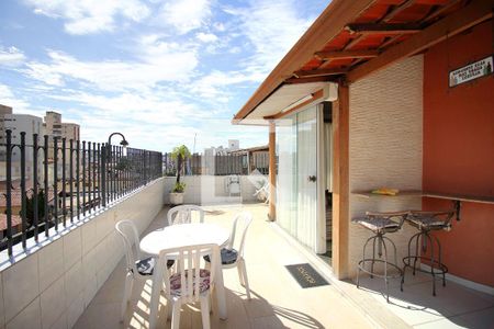 Apartamento para alugar com 288m², 3 quartos e 2 vagasVaranda