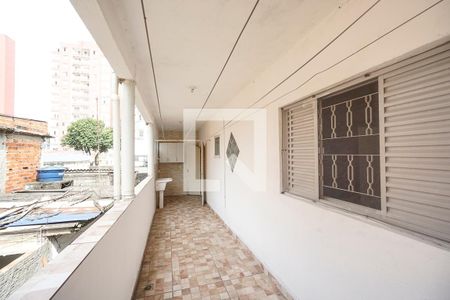 Varanda do quarto 01 de casa para alugar com 3 quartos, 200m² em Vila Talarico, São Paulo