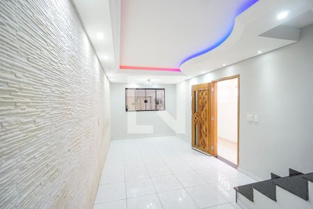 Sala de casa para alugar com 3 quartos, 200m² em Vila Talarico, São Paulo