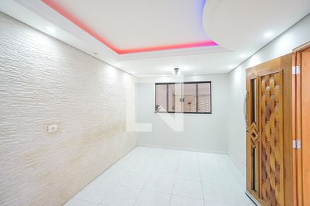 Sala de casa para alugar com 3 quartos, 200m² em Vila Talarico, São Paulo