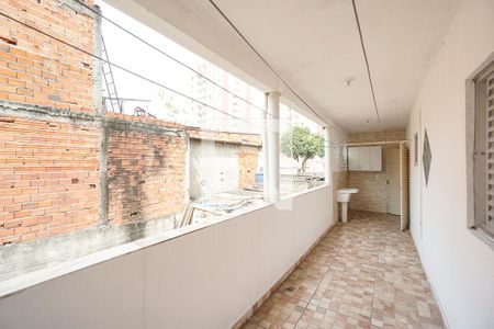 Varanda do quarto 01 de casa para alugar com 3 quartos, 200m² em Vila Talarico, São Paulo