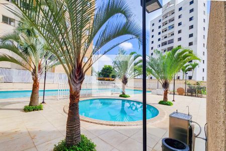 Apartamento para alugar com 68m², 2 quartos e 1 vagaÁrea comum - Piscina