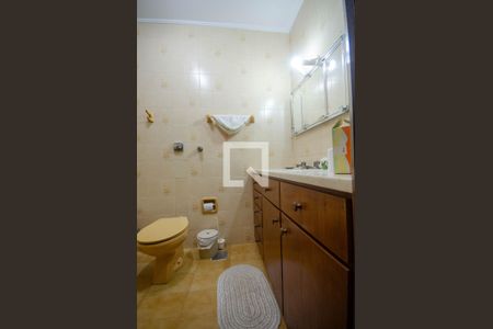 Casa à venda com 290m², 4 quartos e 3 vagasBanheiro dos Quartos