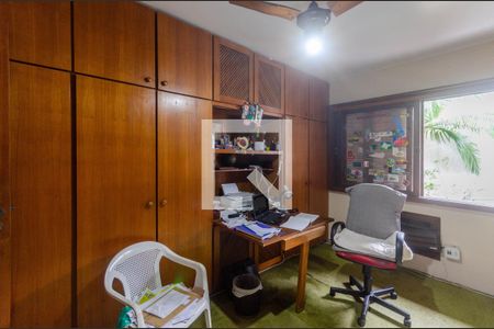 Casa à venda com 290m², 4 quartos e 3 vagasQuarto 2 