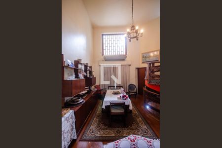 Casa à venda com 290m², 4 quartos e 3 vagasDetalhe da Sala de Jantar