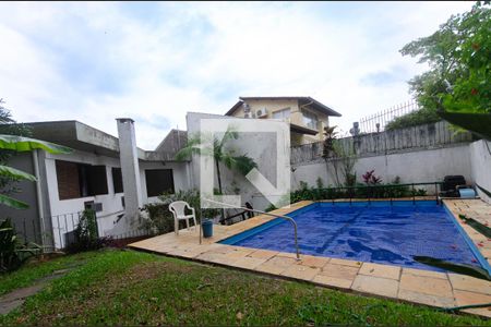 Casa à venda com 290m², 4 quartos e 3 vagasPiscina