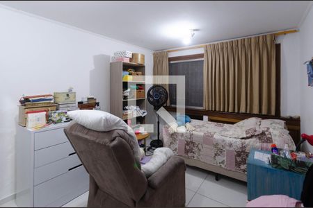 Casa à venda com 290m², 4 quartos e 3 vagasQuarto 4