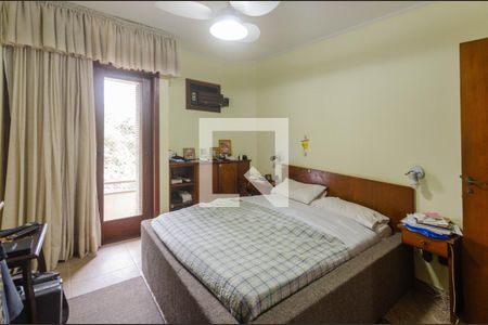 Casa à venda com 290m², 4 quartos e 3 vagasQuarto 1 - Suíte