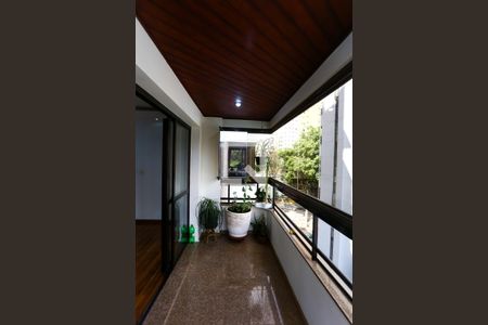 Varanda de apartamento à venda com 3 quartos, 104m² em Vila Suzana, São Paulo