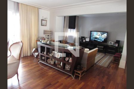 Sala de TV de apartamento à venda com 3 quartos, 142m² em Vila Andrade, São Paulo