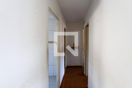 corredor de apartamento para alugar com 2 quartos, 48m² em Parque Pinheiros, Taboão da Serra