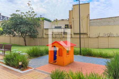 Apartamento para alugar com 42m², 2 quartos e 1 vaga Apartamento para alugar com 42m², 2 quartos e 1 vagaÁrea comum - Playground