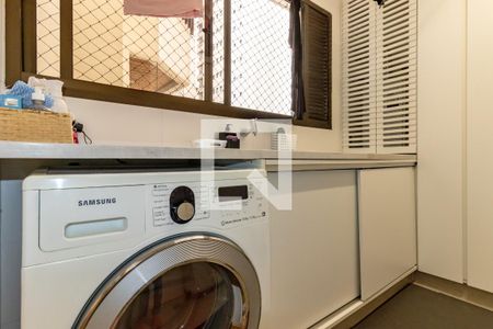 Apartamento à venda com 139m², 3 quartos e 2 vagas Apartamento à venda com 139m², 3 quartos e 2 vagasÁrea de Serviço