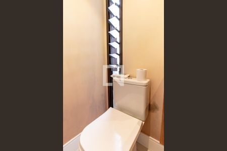 Apartamento à venda com 139m², 3 quartos e 2 vagas Apartamento à venda com 139m², 3 quartos e 2 vagasLavabo