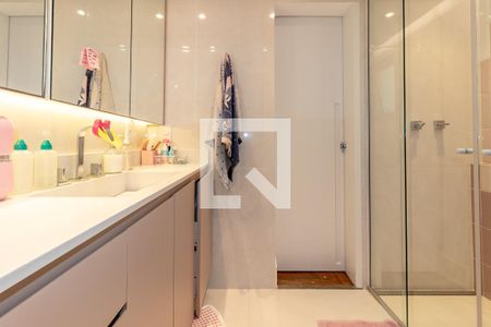 Apartamento à venda com 139m², 3 quartos e 2 vagas Apartamento à venda com 139m², 3 quartos e 2 vagasBanheiro dos Quartos 2 e 3