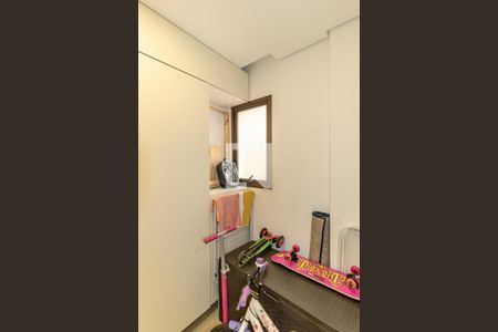 Apartamento à venda com 139m², 3 quartos e 2 vagas Apartamento à venda com 139m², 3 quartos e 2 vagasÁrea de Serviço